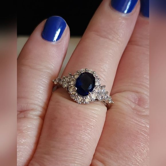 BLUE OVAL SIDE ACCENTS RING - Picture 6 of 7